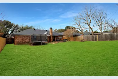 404 Mountainview Drive, Hurst, TX 76054 - Photo 15