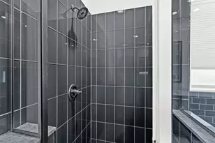 3818 W 7th St, Fort Worth, TX 76107 - Photo 19