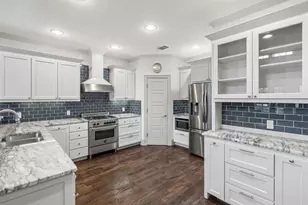 3818 W 7th St, Fort Worth, TX 76107 - Photo 11