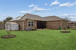 525 Meadow Springs Dr, Glenn Heights, TX 75154 - Photo 23