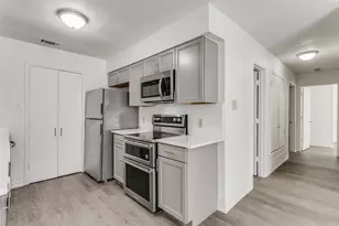 2121 Stone Moss Ln, Grapevine, TX 76051 - Photo 7