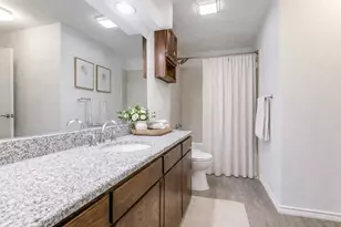 2121 Stone Moss Ln, Grapevine, TX 76051 - Photo 11