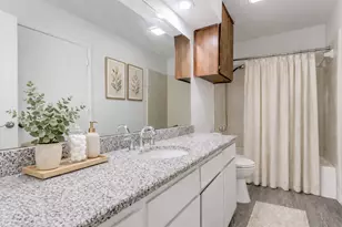 2121 Stone Moss Ln, Grapevine, TX 76051 - Photo 17