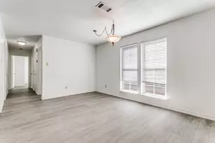 2121 Stone Moss Ln, Grapevine, TX 76051 - Photo 5