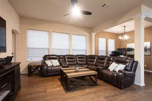 225 Buckingham Ave, Euless, TX 76040 - Photo 7