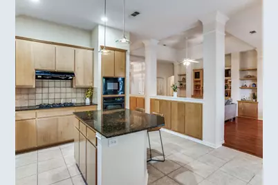 6708 Briarwood Drive, Fort Worth, TX 76132 - Photo 9