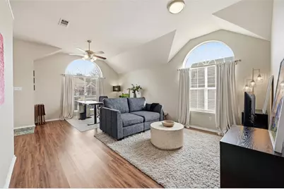 10119 Andre Drive, Irving, TX 75063 - Photo 5