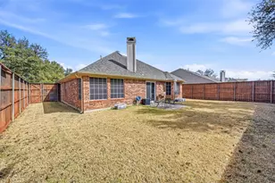 10119 Andre Dr, Irving, TX 75063 - Photo 19
