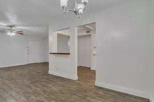 5053 Ridglea Ln, Fort Worth, TX 76116 - Photo 3