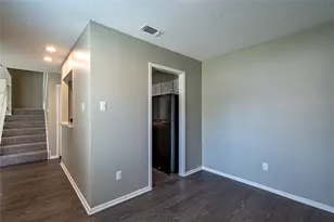 800 Treadwell Ct, Hurst, TX 76053 - Photo 9