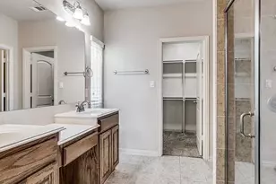 911 Melshire Dr, Garland, TX 75040 - Photo 9