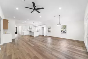 2434 Iroquois St, Dallas, TX 75212 - Photo 17