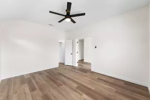 2434 Iroquois St, Dallas, TX 75212 - Photo 33