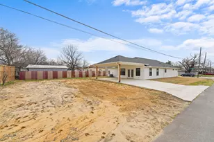 2434 Iroquois St, Dallas, TX 75212 - Photo 39