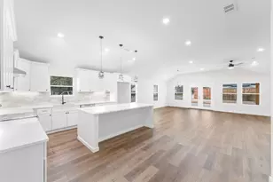 2434 Iroquois St, Dallas, TX 75212 - Photo 11