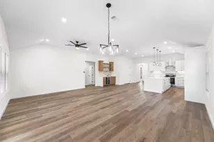 2434 Iroquois St, Dallas, TX 75212 - Photo 17