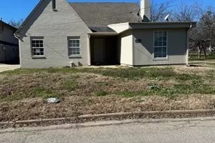 1613 Campbell St, Commerce, TX 75428 - Photo 1