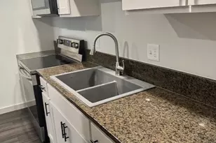 1613 Campbell St, Commerce, TX 75428 - Photo 11