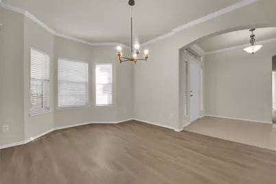 8327 Robertson Drive, Frisco, TX 75036 - Photo 5