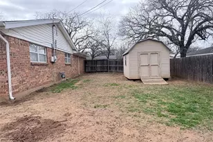 600 Travis Dr, Mineral Wells, TX 76067 - Photo 11