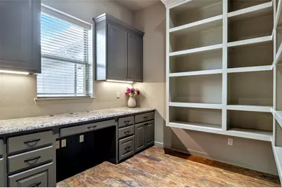 4620 Stoney Creek Court, Granbury, TX 76049 - Photo 9