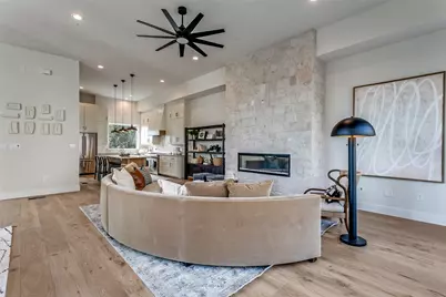 250 E Dallas Road #121, Grapevine, TX 76051 - Photo 7