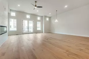 250 E Dallas Rd, Grapevine, TX 76051 - Photo 11