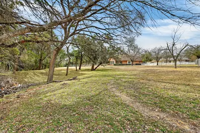 407 N Avenue Z, Clifton, TX 76634 - Photo 39