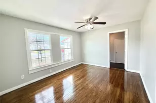 4813 Sandage Ave, Fort Worth, TX 76115 - Photo 5