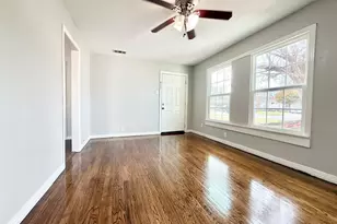 4813 Sandage Ave, Fort Worth, TX 76115 - Photo 5