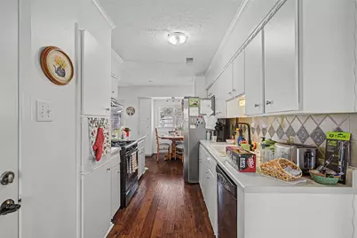 2009 Charleston Drive, Bedford, TX 76022 - Photo 9