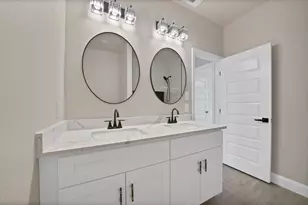 617 Lanai Cir, Runaway Bay, TX 76426 - Photo 29