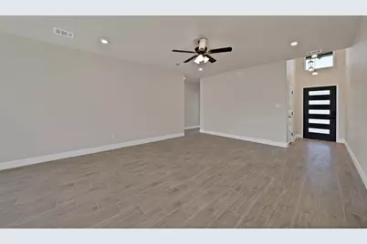 617 Lanai Circle, Runaway Bay, TX 76426 - Photo 11