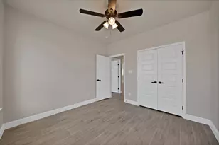 617 Lanai Cir, Runaway Bay, TX 76426 - Photo 23