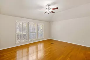 2402 Crockett Ct, Grapevine, TX 76051 - Photo 13