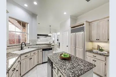 17108 Village Lane, Dallas, TX 75248 - Photo 15