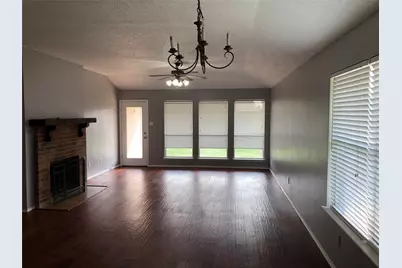 1016 Chesterfield Drive, Murphy, TX 75094 - Photo 3