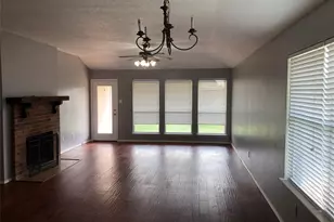 1016 Chesterfield Dr, Murphy, TX 75094 - Photo 3