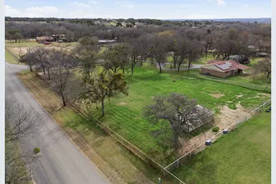 301 Calhoun Bend, Azle, TX 76020 - Photo 1
