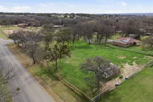 301 Calhoun Bend, Azle, TX 76020 - Photo 1