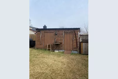 2629 Fairmont Drive, Grand Prairie, TX 75052 - Photo 3