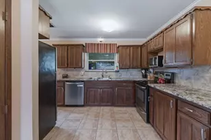 301 Calhoun Bend, Azle, TX 76020 - Photo 15