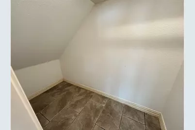 204 Pearl Lane, Lake Dallas, TX 75065 - Photo 11