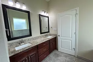 204 Pearl Ln, Lake Dallas, TX 75065 - Photo 13