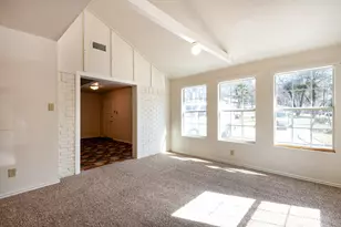 5731 Mona Ln, Dallas, TX 75236 - Photo 29