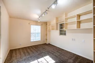 5731 Mona Ln, Dallas, TX 75236 - Photo 21