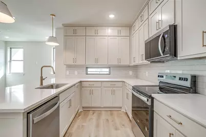 408 Foch Street #201, Fort Worth, TX 76107 - Photo 11