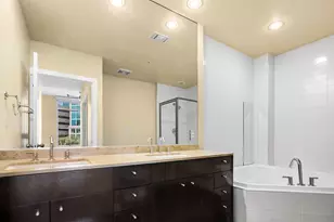 2323 N Houston St, Dallas, TX 75219 - Photo 11