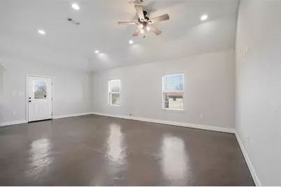 1021 N Maple Street, Muenster, TX 76252 - Photo 3