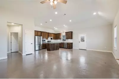 1021 N Maple Street, Muenster, TX 76252 - Photo 3